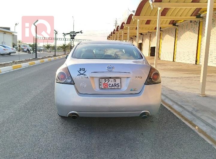 نيسان ألتيما